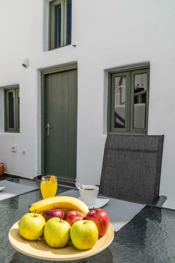 Astrea Suites Feggaropetra Cave House Fíra Kültér fotó