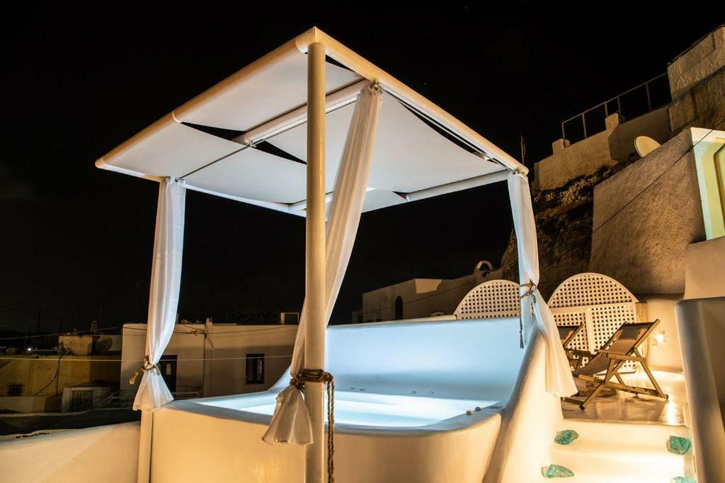 Astrea Suites Feggaropetra Cave House Fíra Kültér fotó